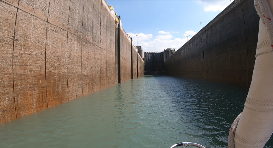 entering lock at welland canal